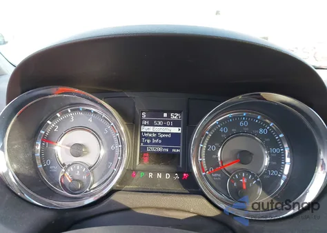 2013 Chrysler Town & Country Limited z USA, uszkodzony, nr VIN 2C4RC1GG4DR590030